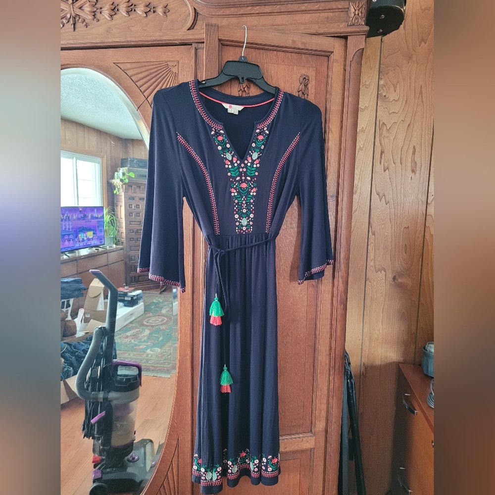3/$30 Boden long sleeve tie waist  size 6 blue accents soft comfy worn ONCE